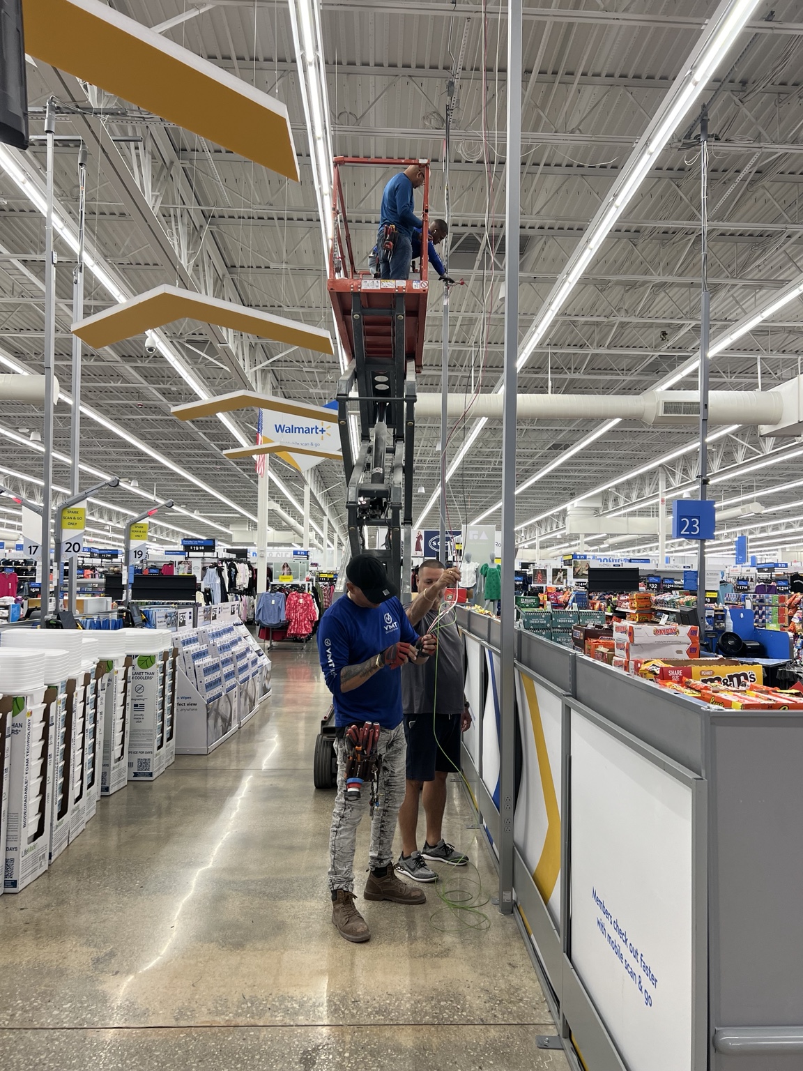 Commercial retail project